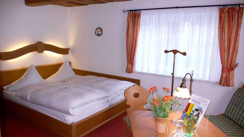 Landhotel Quirle-Haeusl Waltersdorf  Oda fotoğraf